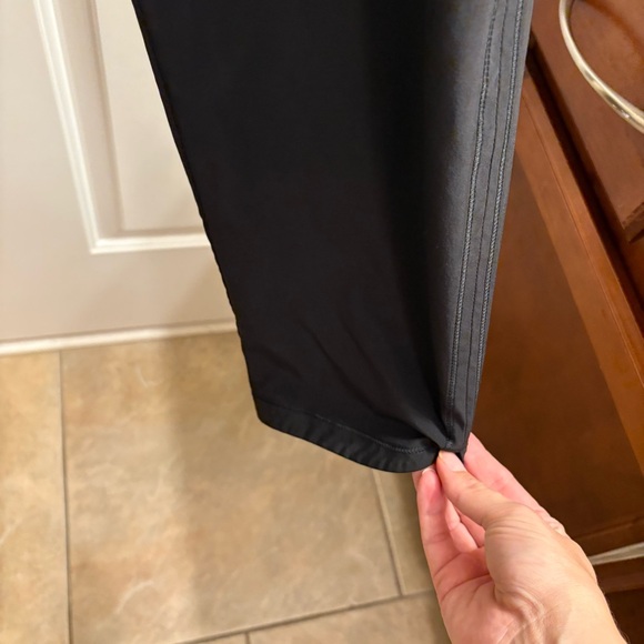 TALL GAP Fit Women's Black Lightweight Athletic Pants XL tall - Picture 4 of 7